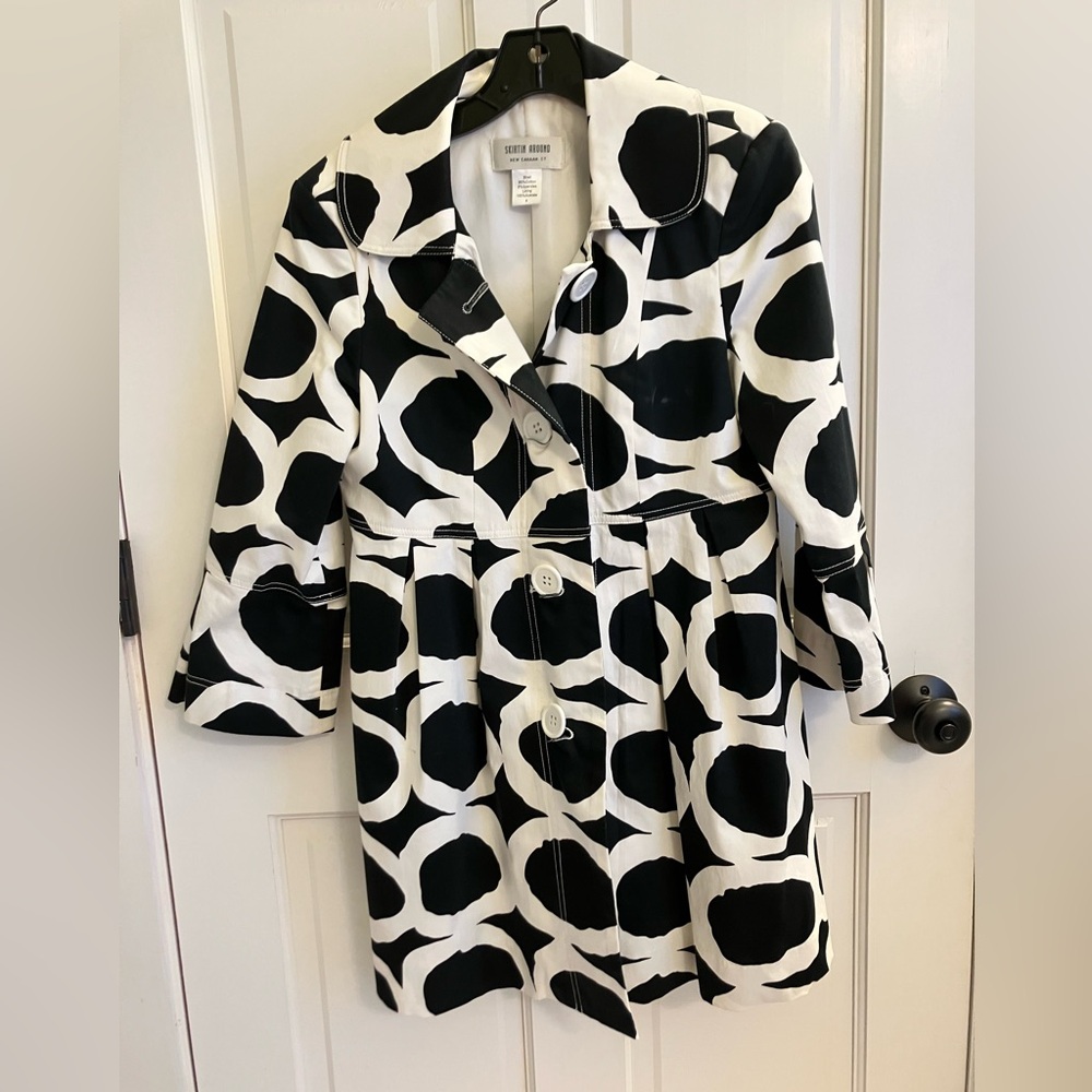 Skirtin Around Coat